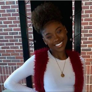 Meet your Posher, Deborah